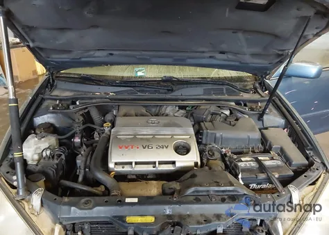 2004 Toyota Camry Xle V6 из США, поврежденный, VIN 4T1BF30K84U571059